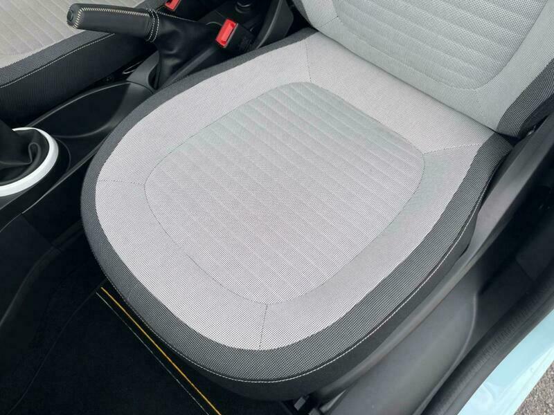 TWINGO