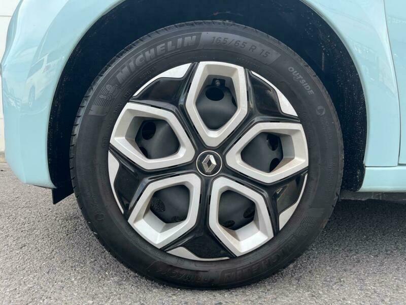TWINGO