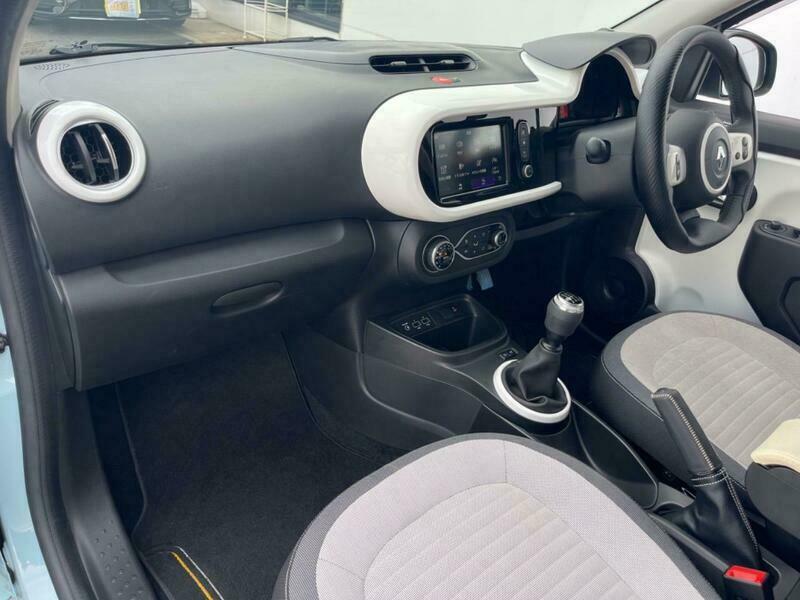 TWINGO