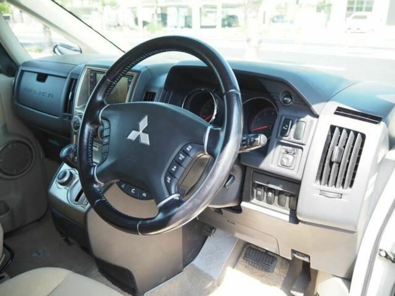 DELICA D5-17
