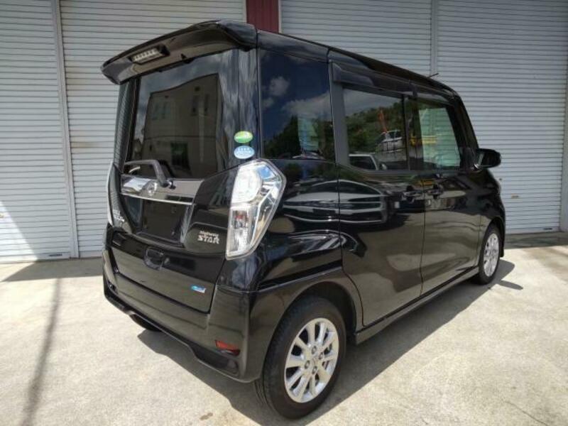 Used 2014 NISSAN DAYZ ROOX B21A | SBI Motor Japan