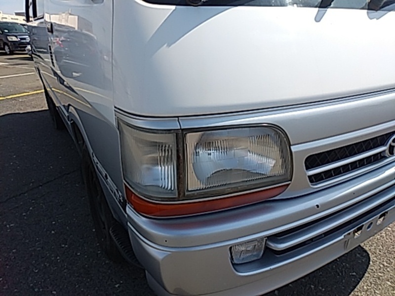 HIACE VAN