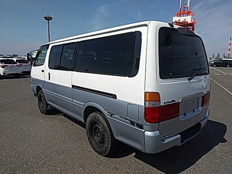 HIACE VAN