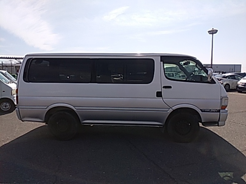 HIACE VAN