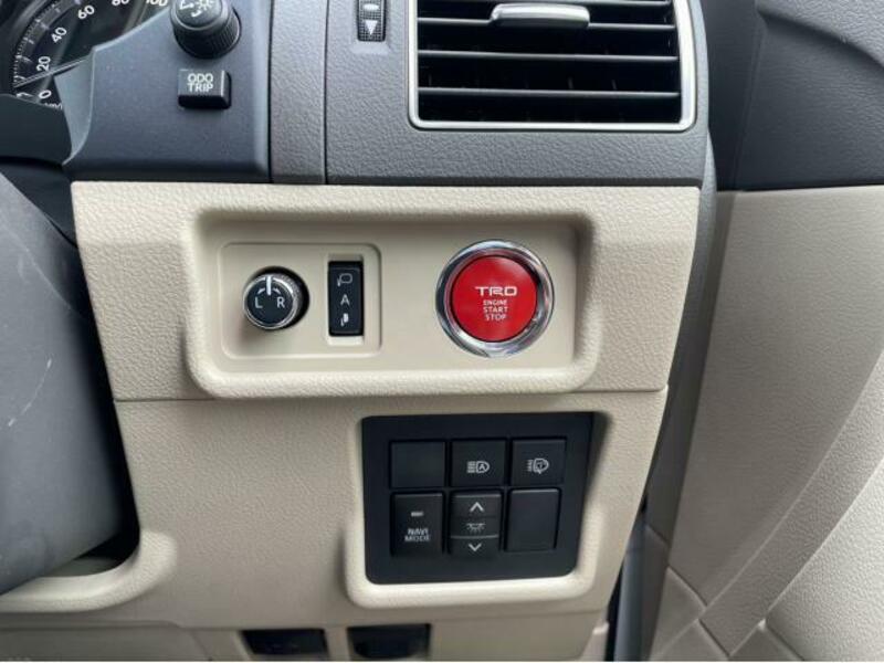 LAND CRUISER PRADO-7