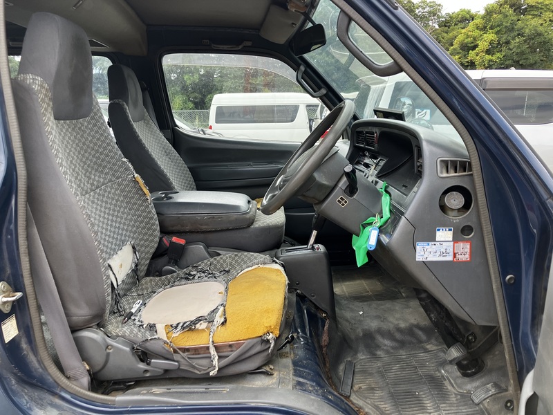 HIACE VAN-4