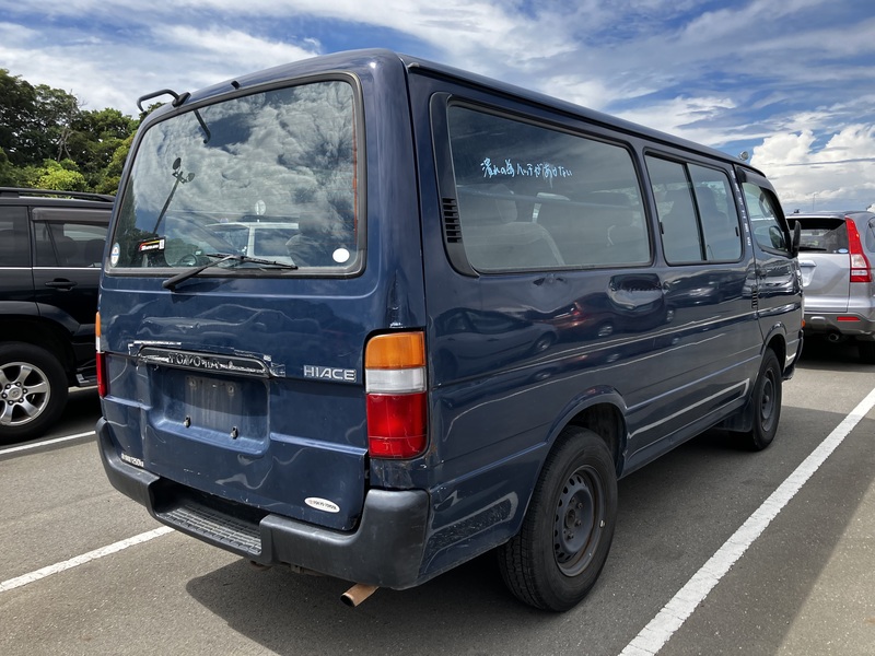 HIACE VAN-13