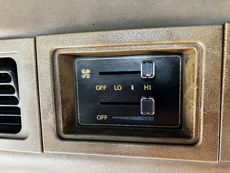 HIACE VAN-26