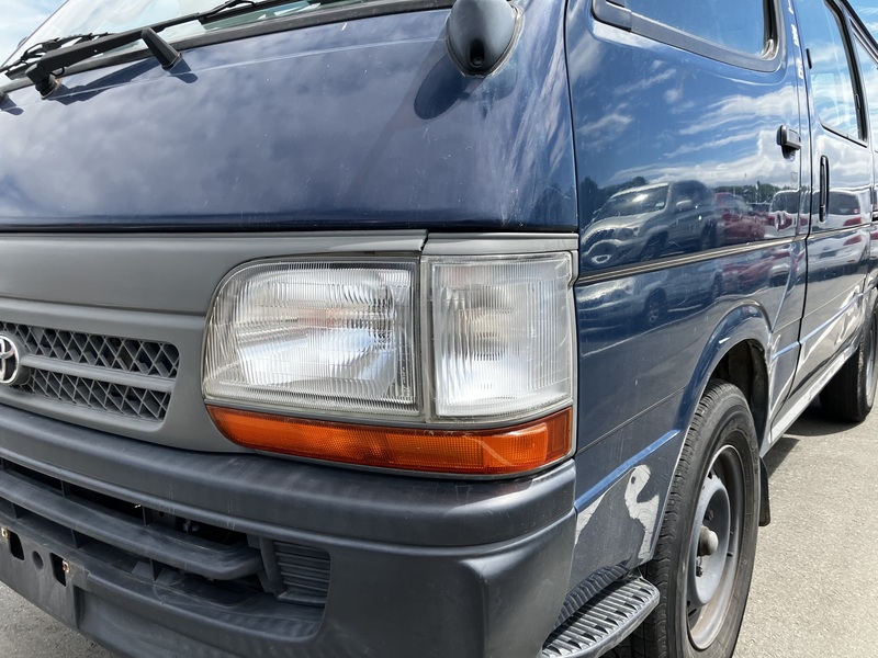 HIACE VAN-28