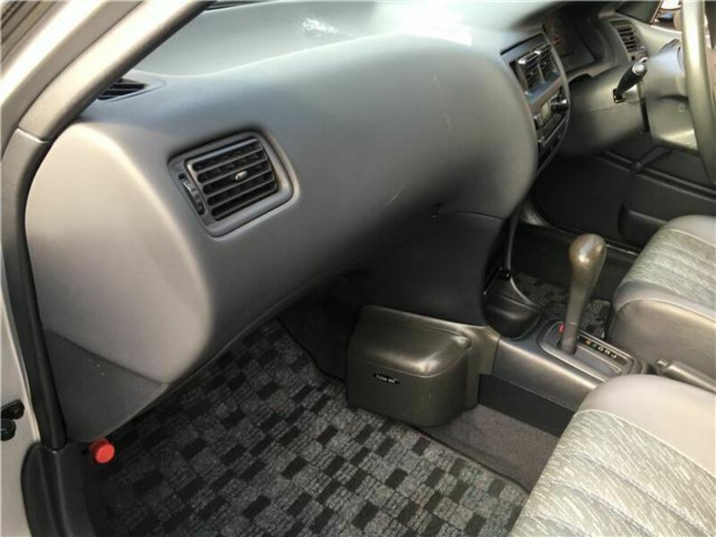 COROLLA VAN