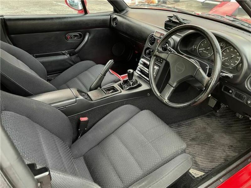 EUNOS ROADSTER