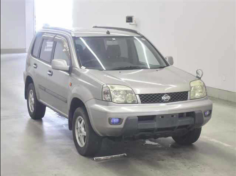 X-TRAIL