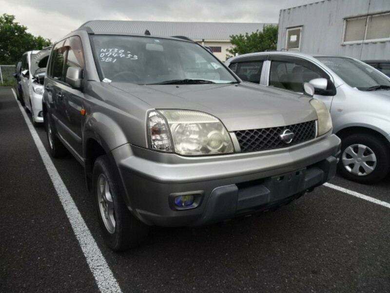 X-TRAIL