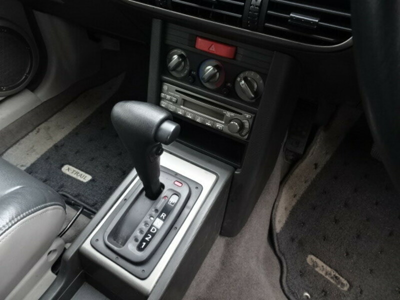 X-TRAIL