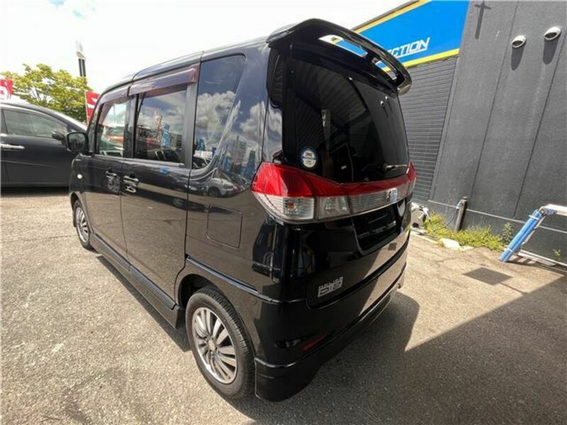 DELICA D2