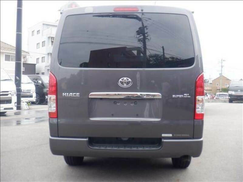 HIACE VAN