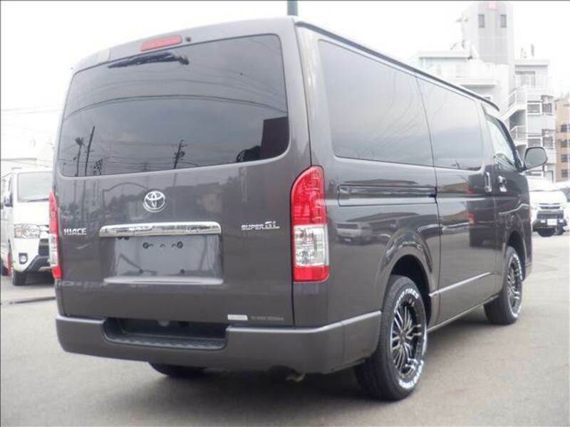 HIACE VAN