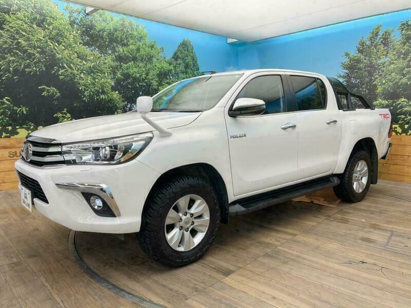 HILUX-23