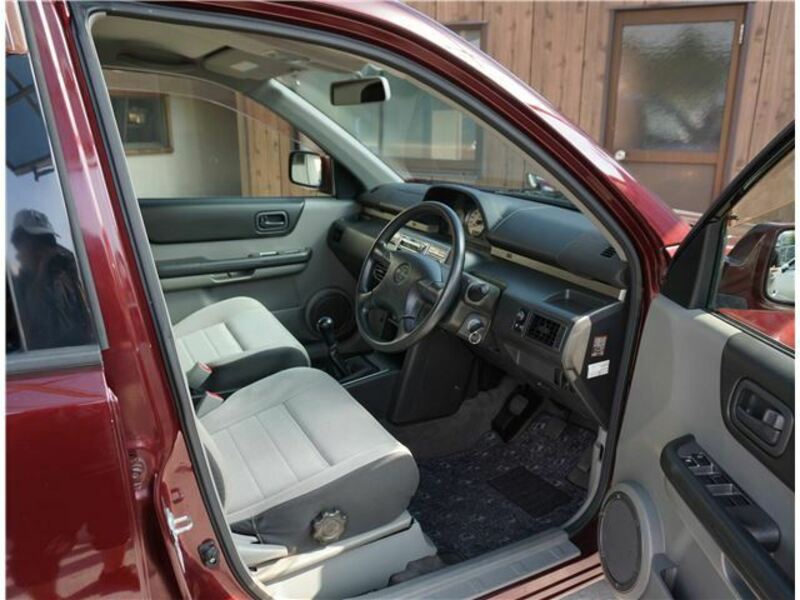 X-TRAIL