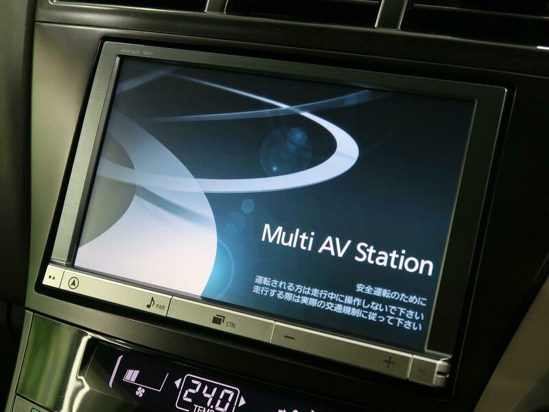 PRIUS ALPHA