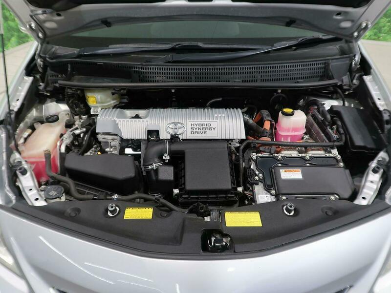 PRIUS ALPHA
