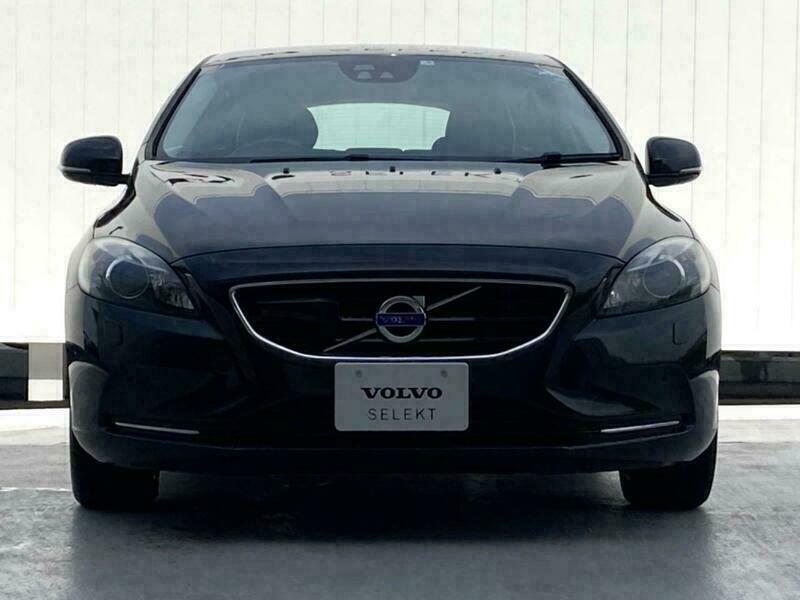 V40