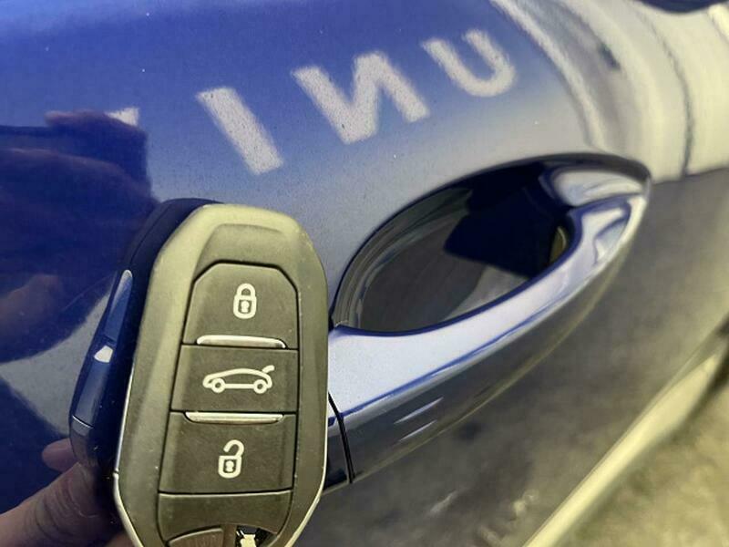 3008