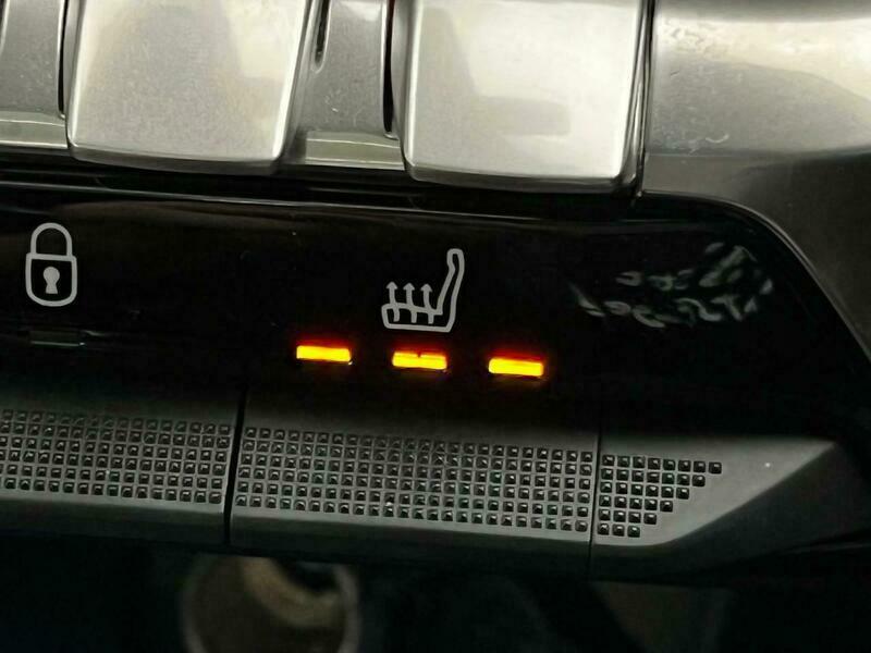 3008