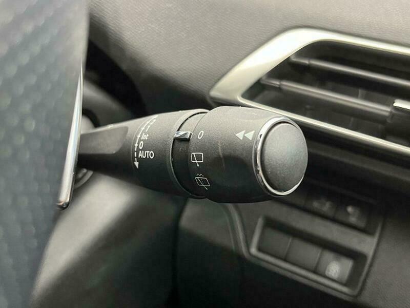 3008