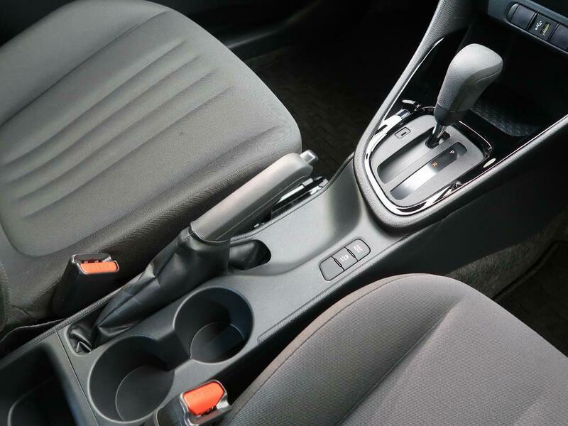 YARIS-38
