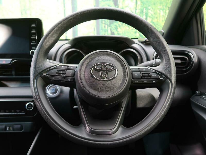 YARIS-37