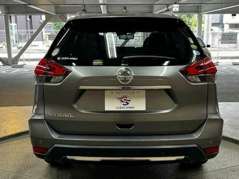 X-TRAIL-18