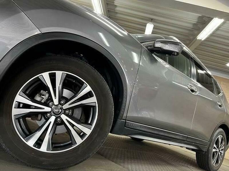 X-TRAIL-10