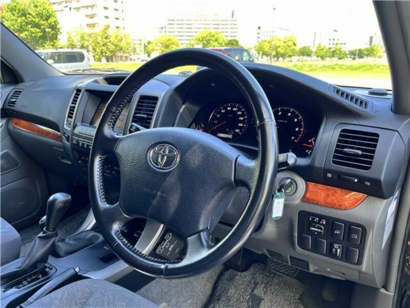 LAND CRUISER PRADO-17