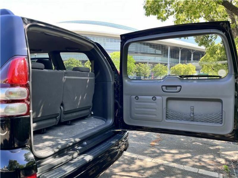 LAND CRUISER PRADO-24