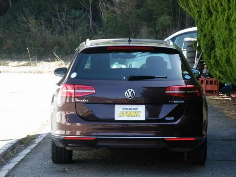 PASSAT VARIANT