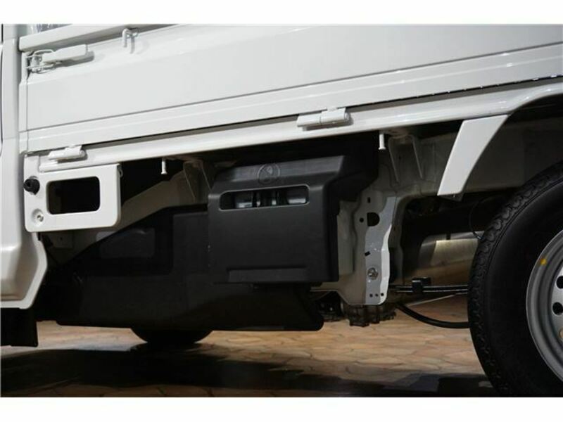 CLIPPER TRUCK