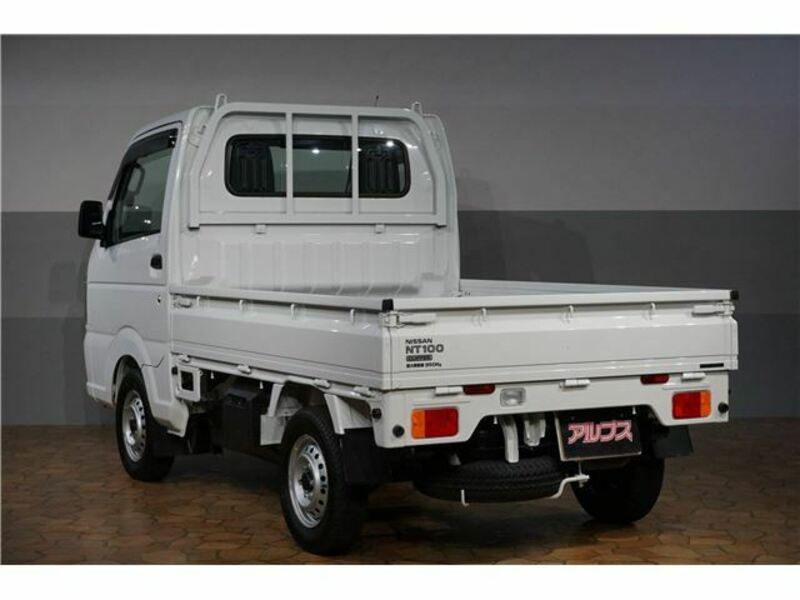 CLIPPER TRUCK