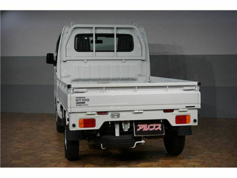 CLIPPER TRUCK