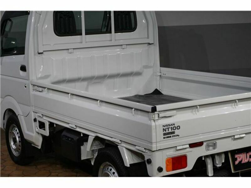 CLIPPER TRUCK