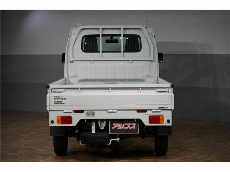 CLIPPER TRUCK