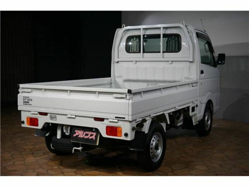 CLIPPER TRUCK