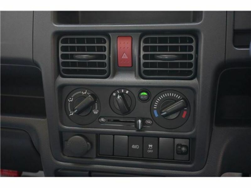 CLIPPER TRUCK