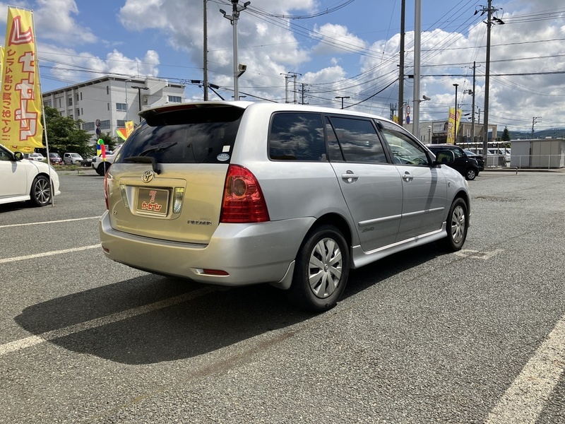 COROLLA FIELDER