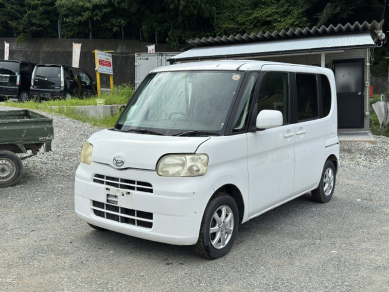 DAIHATSU　TANTO