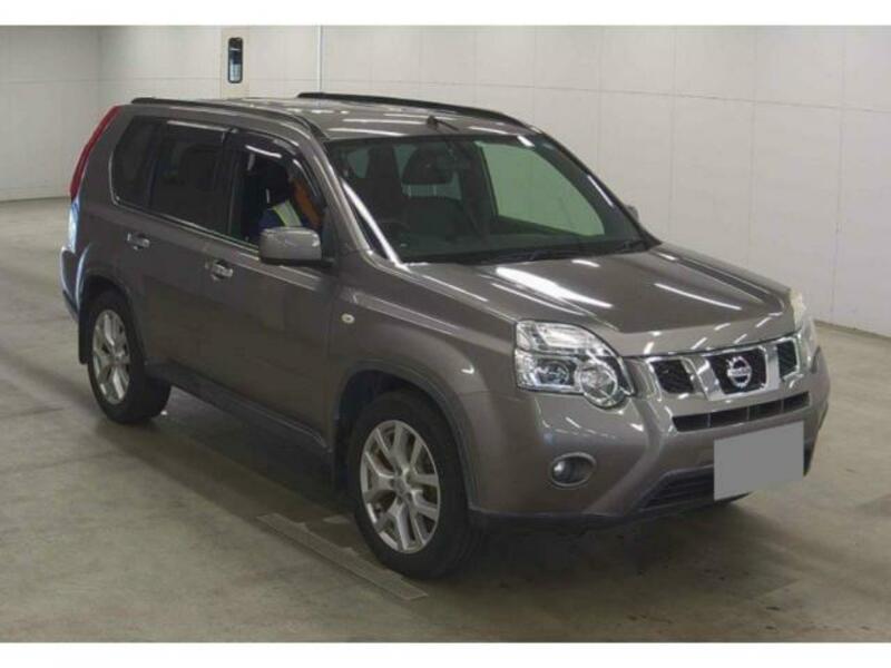 X-TRAIL-0