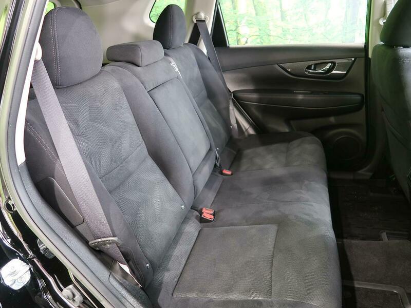 X-TRAIL-37