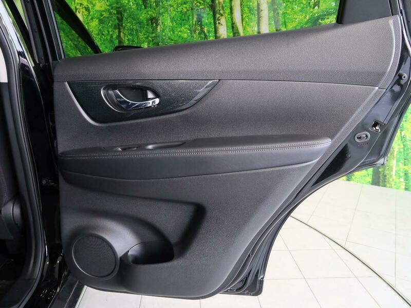 X-TRAIL-1