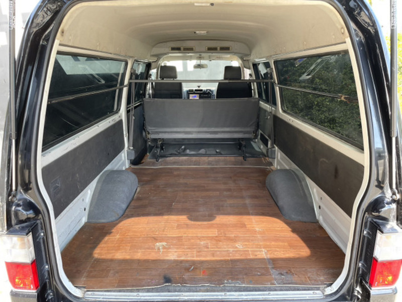 BONGO BRAWNY VAN