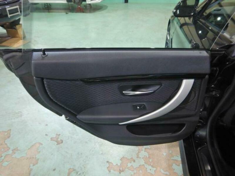 4 SERIES